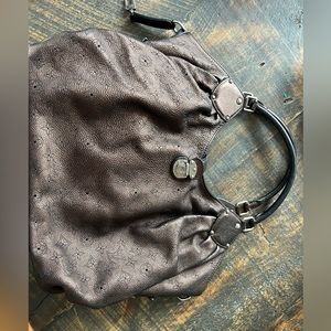 Louis Vuitton Mahina Hobo